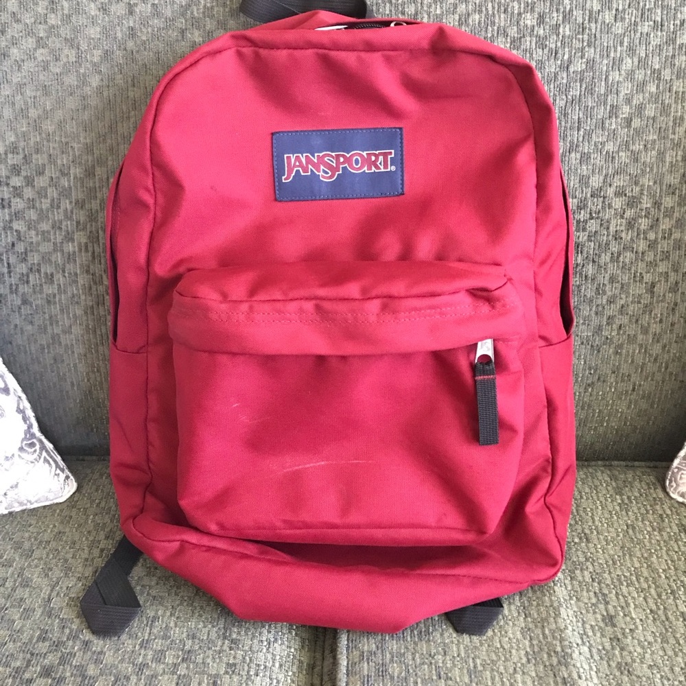 JANSPORT BACKPACK IN BURGUNDY